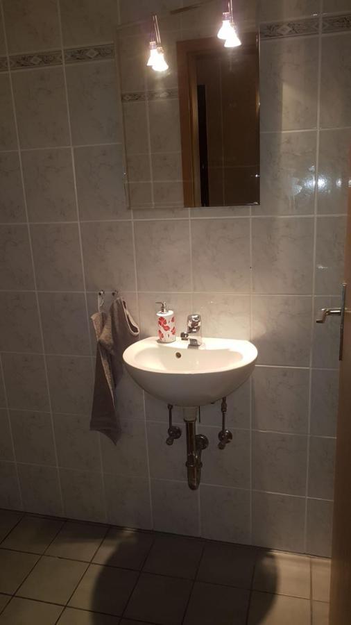 Floersheim am Main Komfortable Ferienwohnung In Floersheim-Weilbach מראה חיצוני תמונה